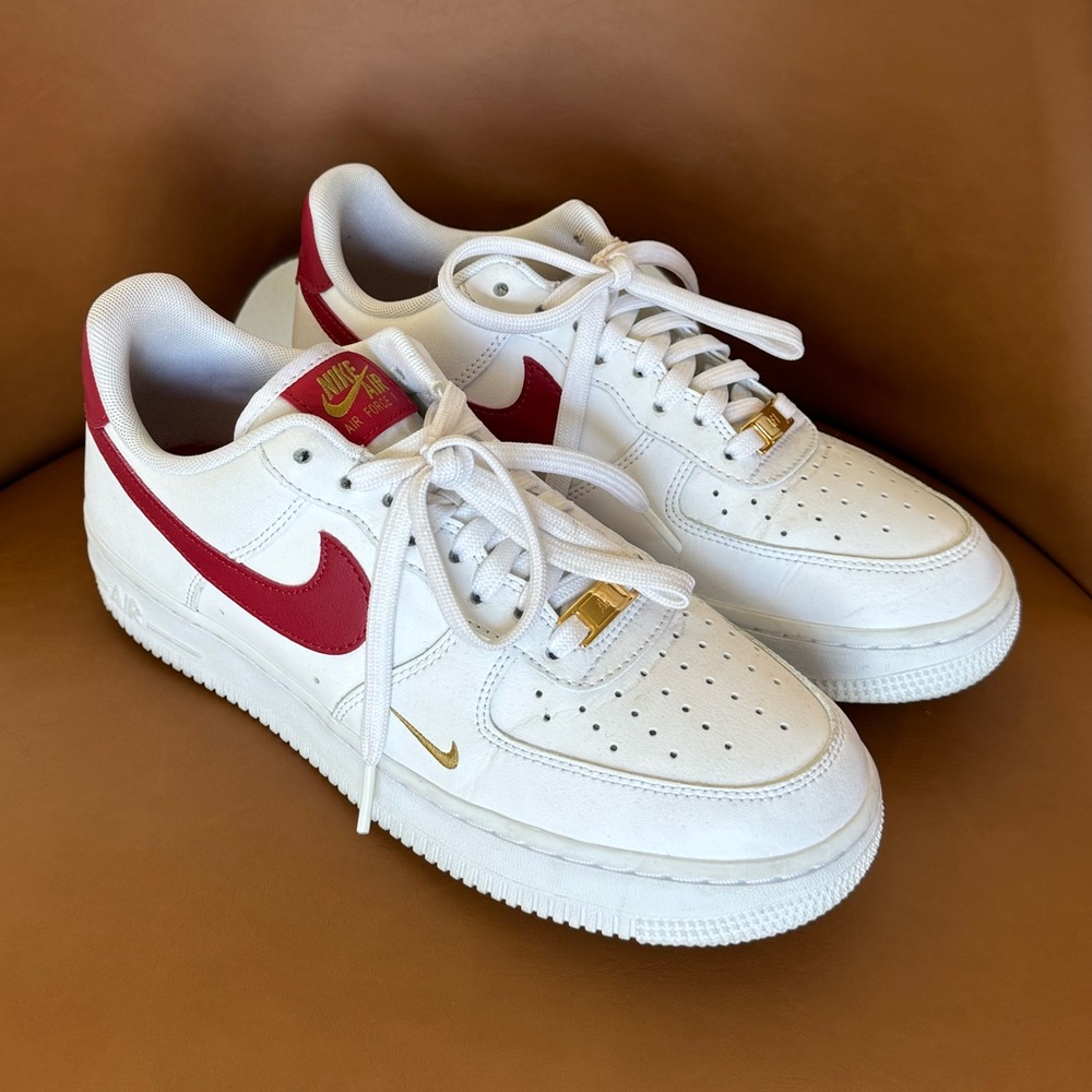 Nike Air Force 1 Essential Low